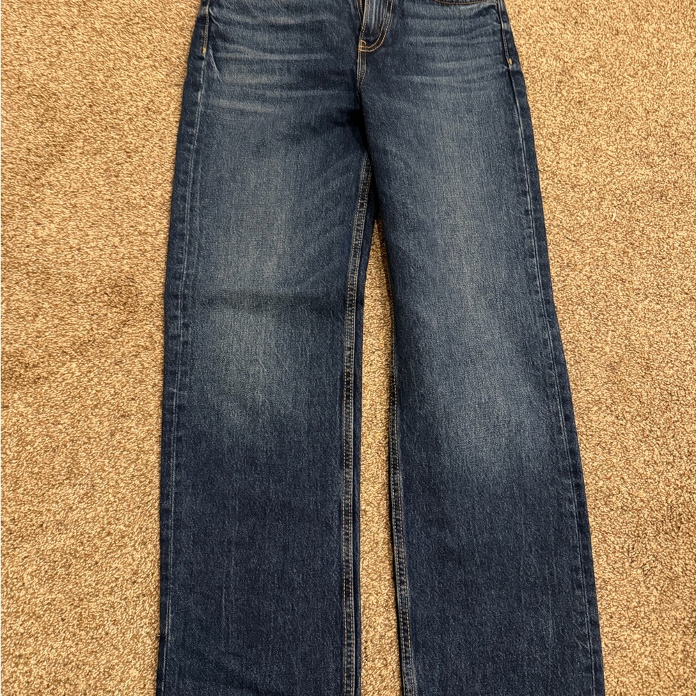 NWOT Zara high-waisted TRF mom fit jeans Dark Blue Straight Leg Jeans 26 (us 2)